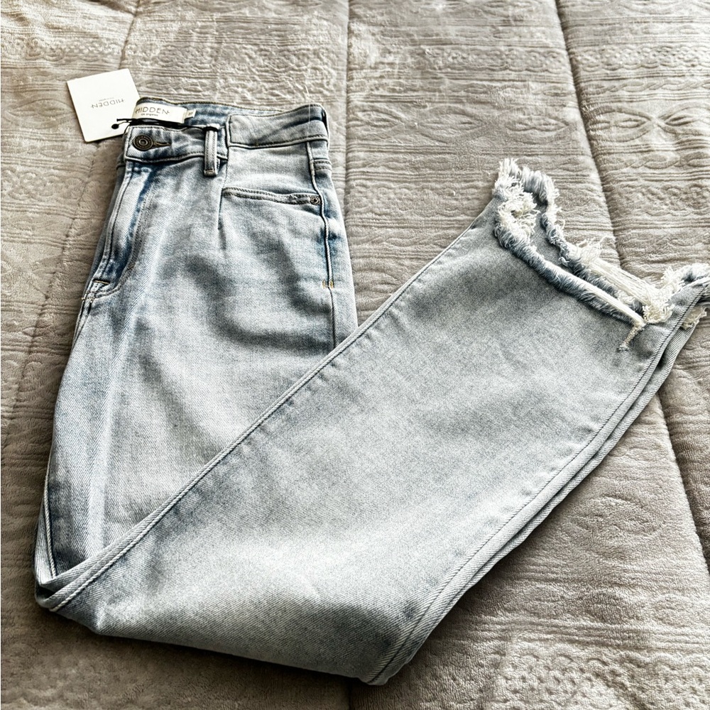 NWT Hidden Light Blue Distressed Women Jeans